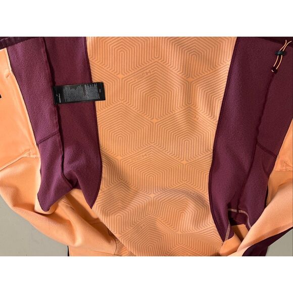 Under Armour Women's Burgundy Fitted Coldgear Infrared Shield Jacket Medium - Picture 5 of 7